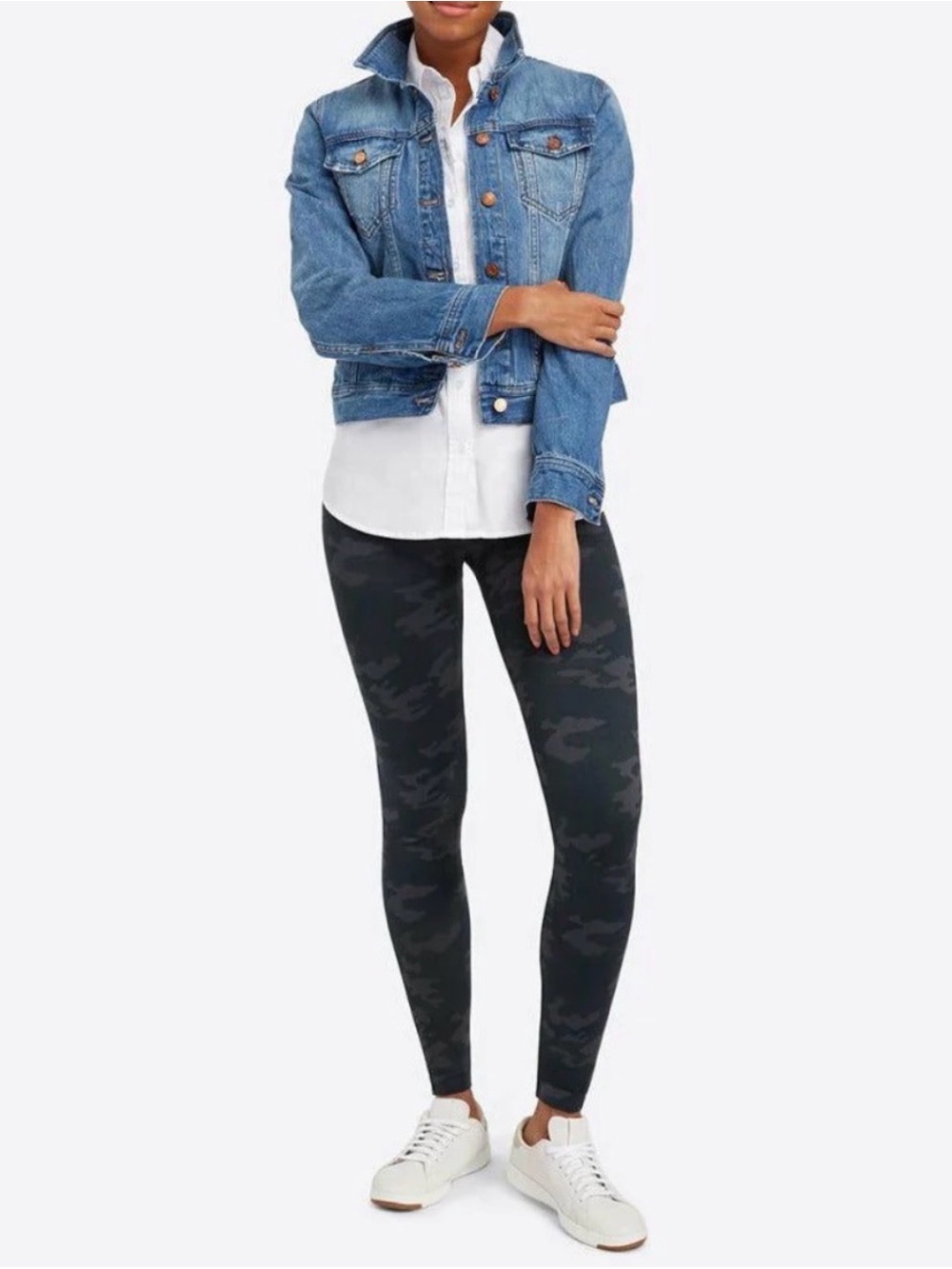 Spanx Women’s Look At Me Now
Seamless Leggings